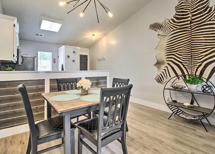 Hinesville Condo: Grill, 4 Mi To Fort Stewart